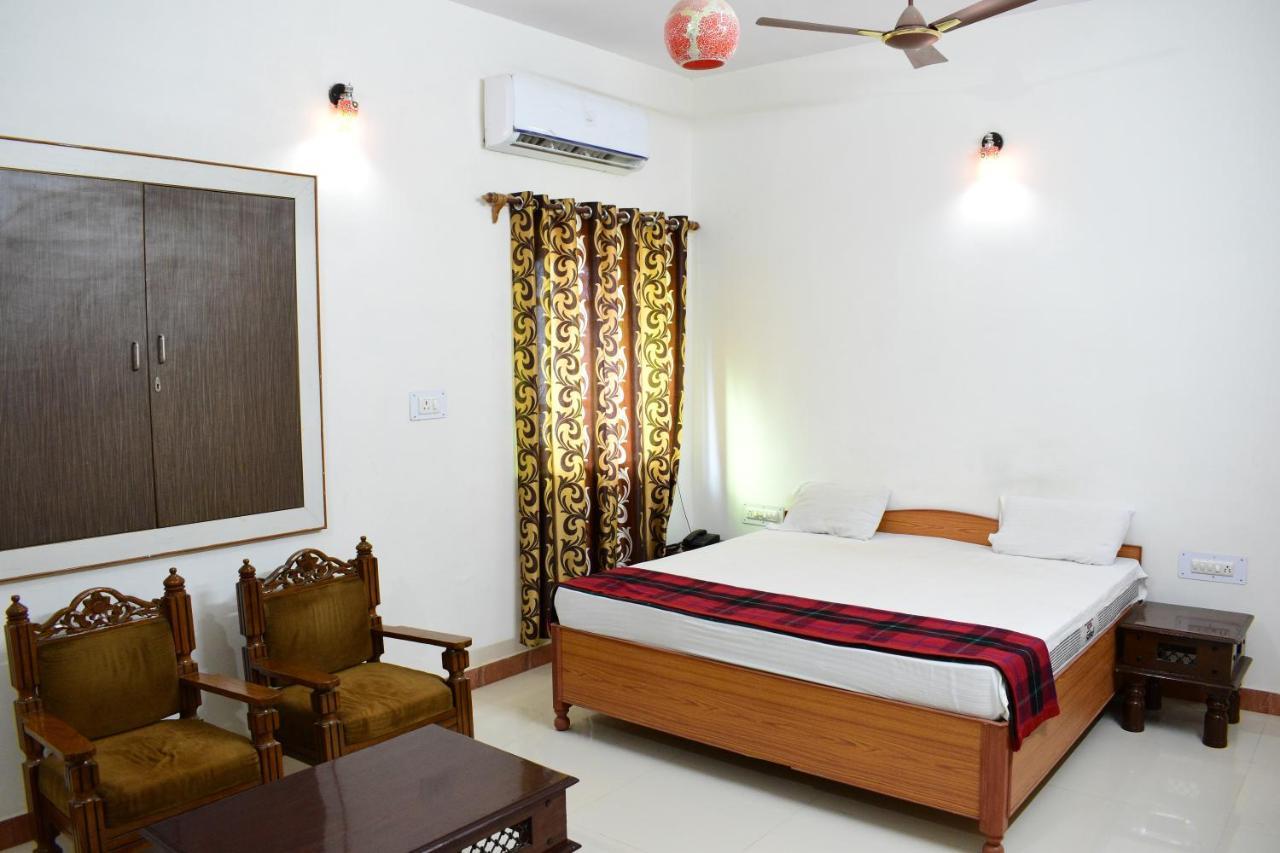 Poonam Palace Near By Airport Джодхпур Экстерьер фото