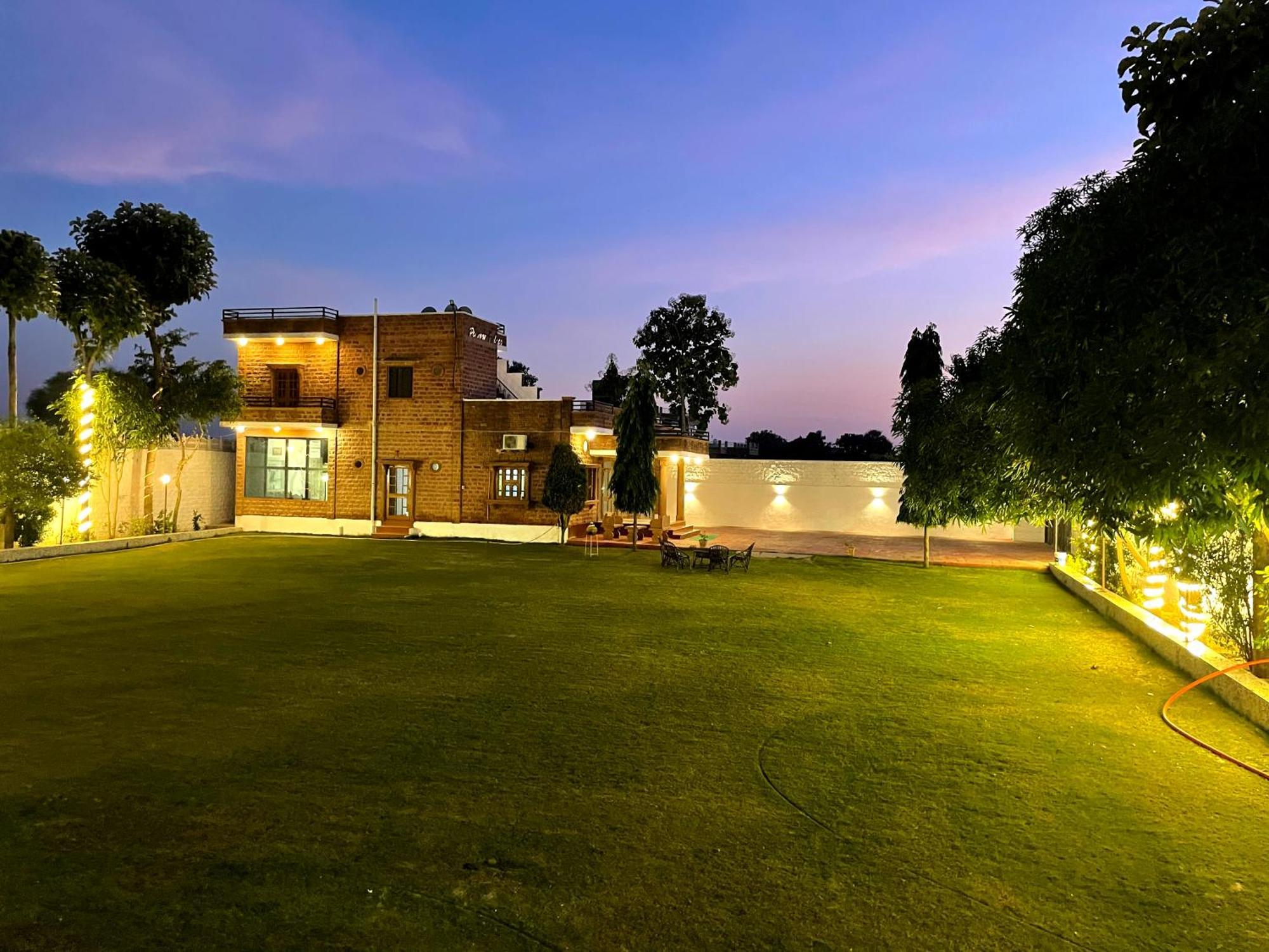 Poonam Palace Near By Airport Джодхпур Экстерьер фото