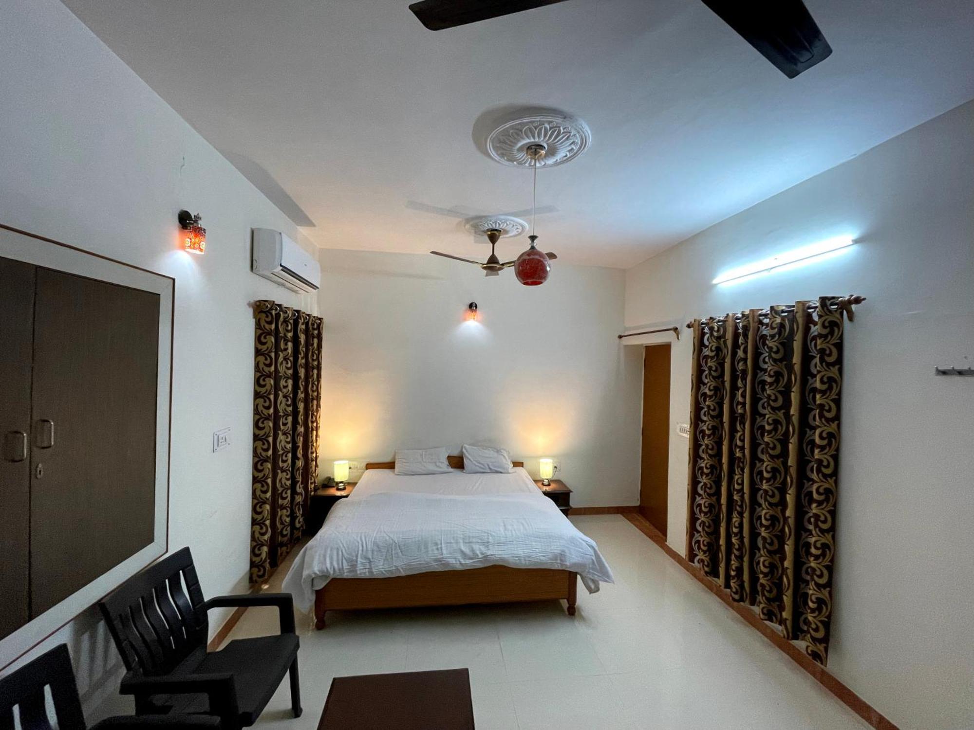 Poonam Palace Near By Airport Джодхпур Экстерьер фото